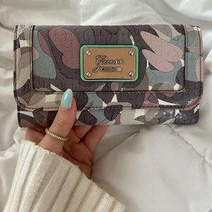 Guess wallet